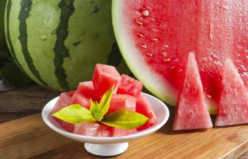 穿越莲花楼吃瓜,一场吃瓜盛宴,揭秘神秘楼中楼