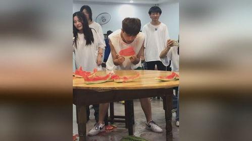 高中吃瓜大赛视频,校园风云录，笑料百出