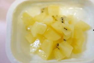 吃蜜瓜配囊,夏日消暑新风尚