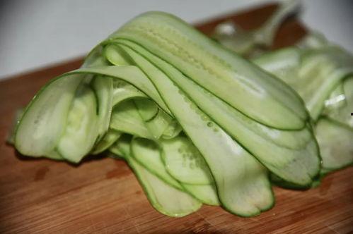 吃瓜酸甜小说在线阅读,网文世界里的甜蜜冒险