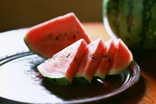 春吃芽，夏吃瓜秋吃果