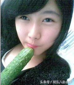 爱自拍群众吃瓜,吃瓜看热闹，记录生活点滴